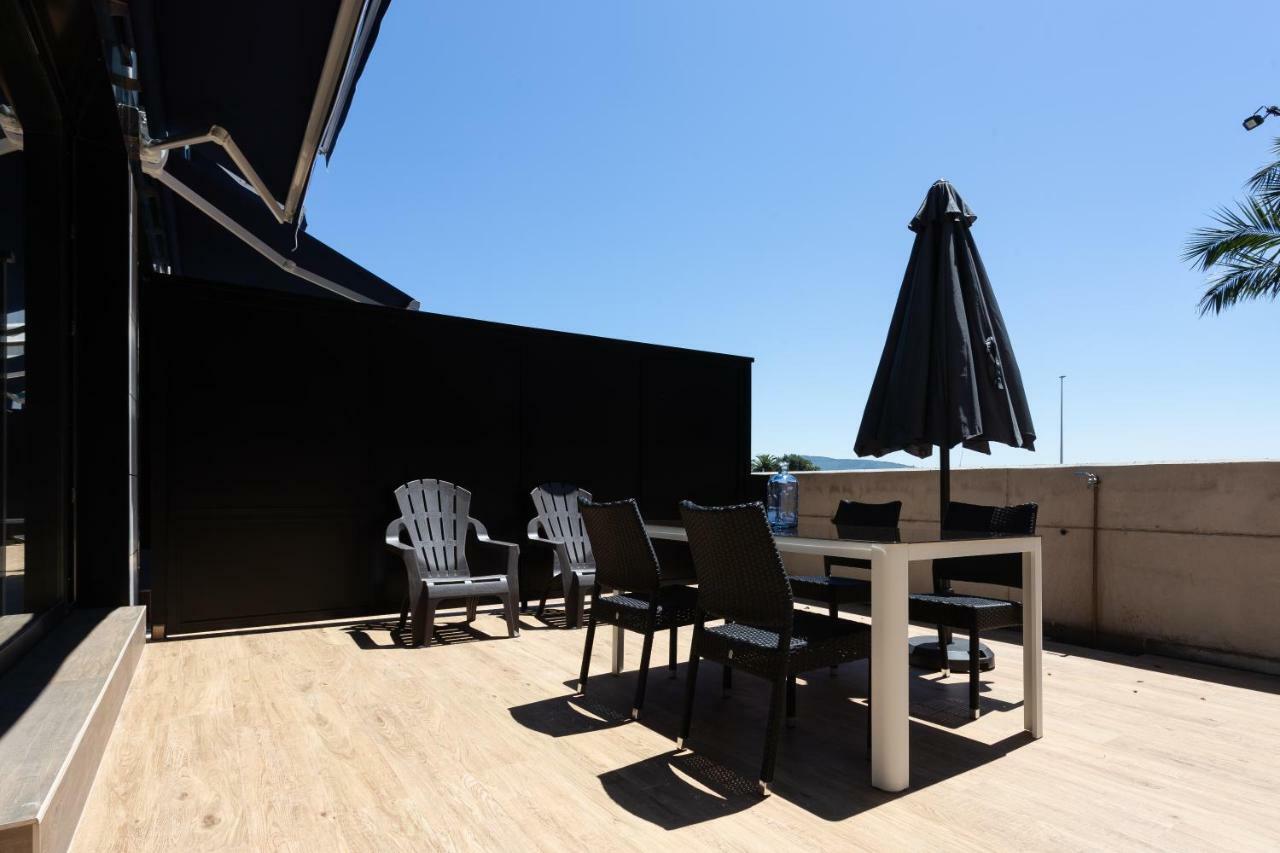 Apartamentos Playa De Los Barcos Isla Plana Esterno foto
