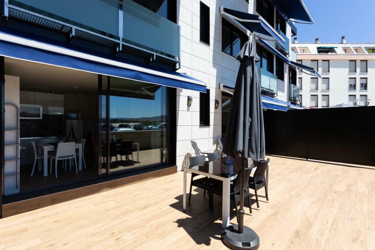 Apartamentos Playa De Los Barcos Isla Plana Esterno foto