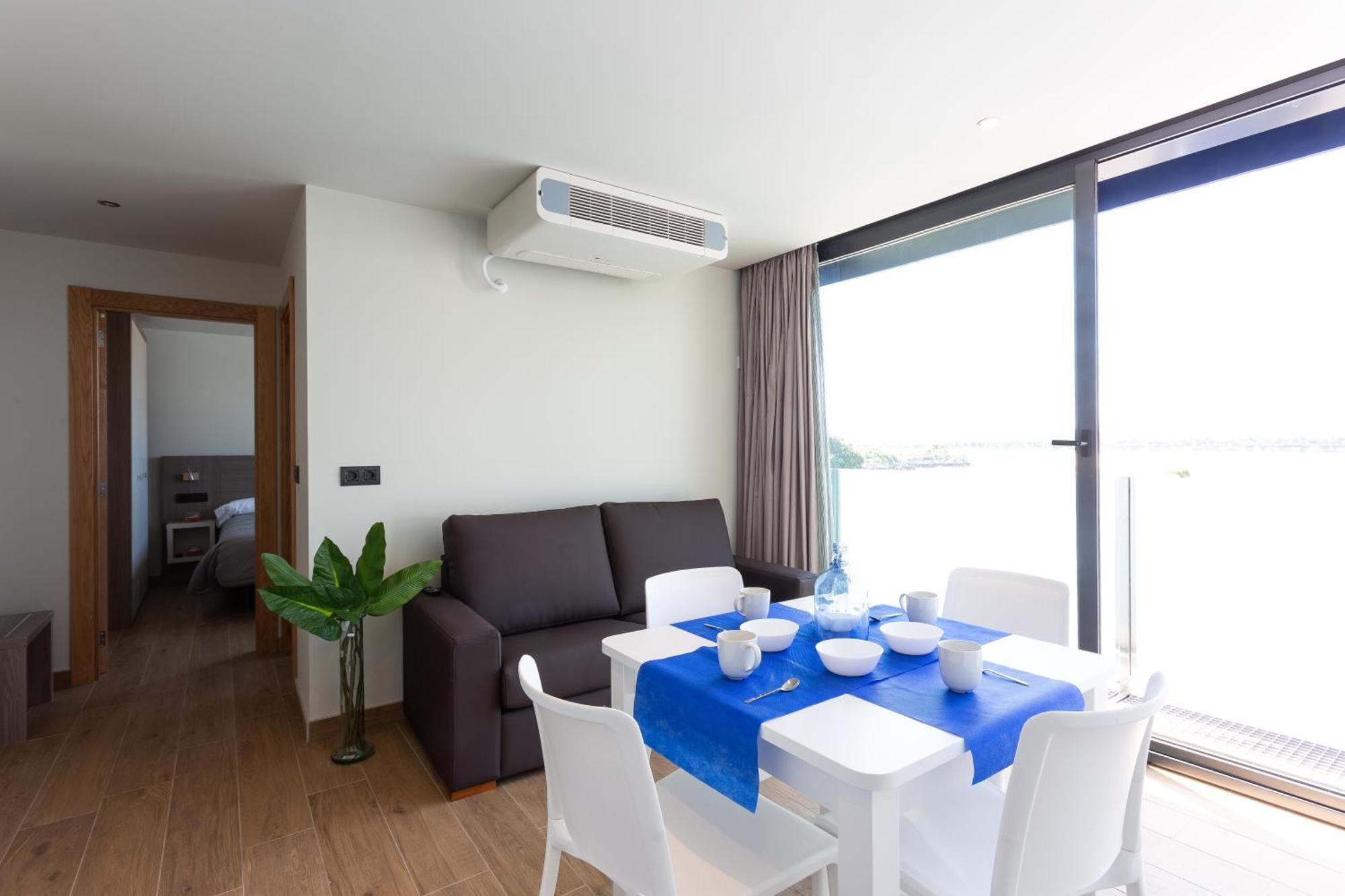 Apartamentos Playa De Los Barcos Isla Plana Esterno foto